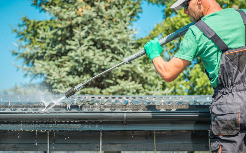 roof-cleaning-post-featured